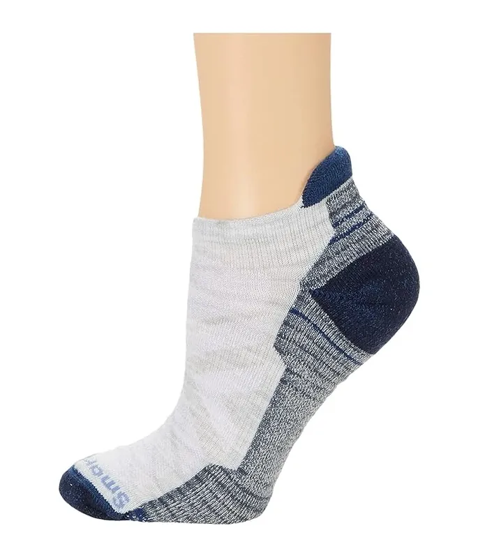 Women‘s Performance Hike Light Cushion Low Ankle Sock - Large - Ash Color