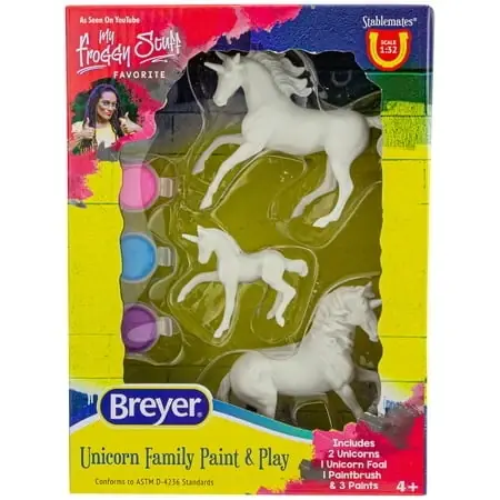Horses Unicorn Family Paint And Play Set, 1 32 Scale, 8 Pieces