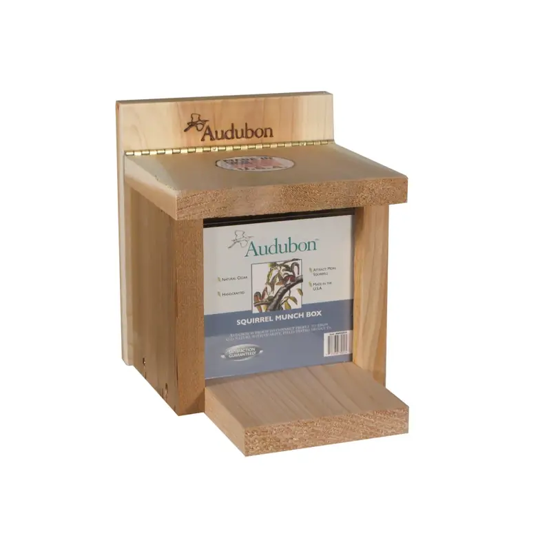 Wild Bird 4 Quart Cedar Squirrel Feeder With 2 Ports - Nasqbox3