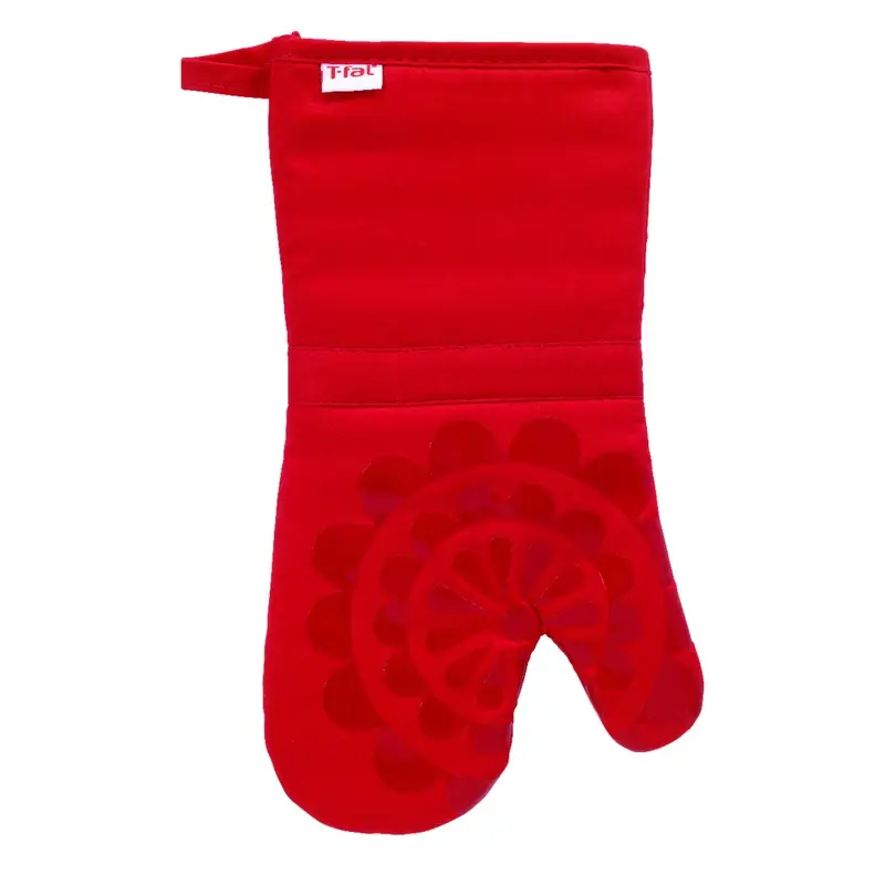 Red Medallion Cotton Oven Mitt