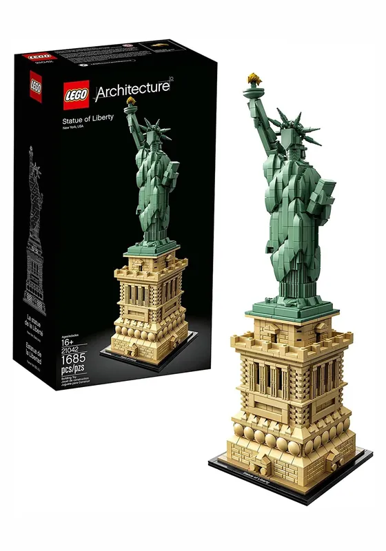 Architecture Statue Of Liberty 21042 Building Kit With 1685 Pieces