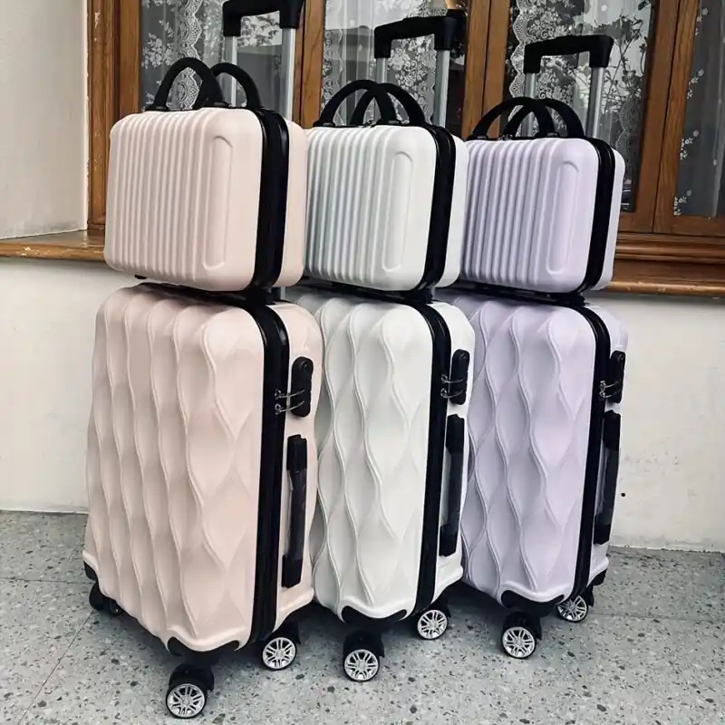 2pcs Trendy Embossed Suitcase Set Large Capacity Travel Luggage