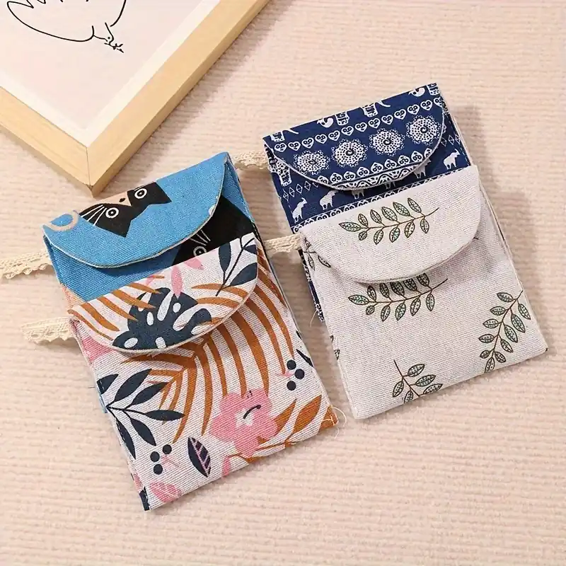 Compact Sanitary Napkin Storage Bag Portable Tampon Organizer For Women