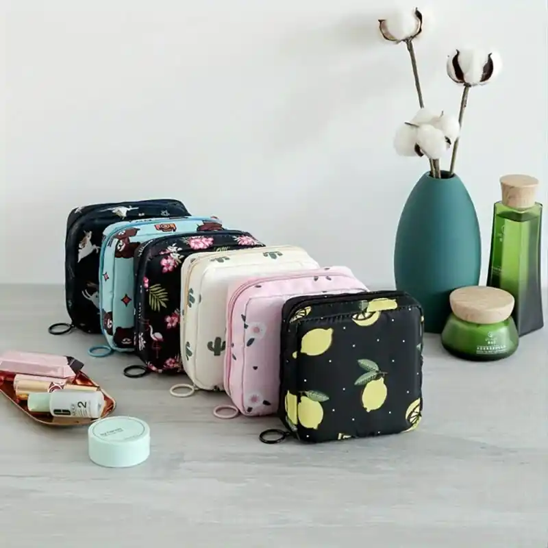 Largecapacity Canvas Menstrual Bag Cute Cartoon Zipper Pouch