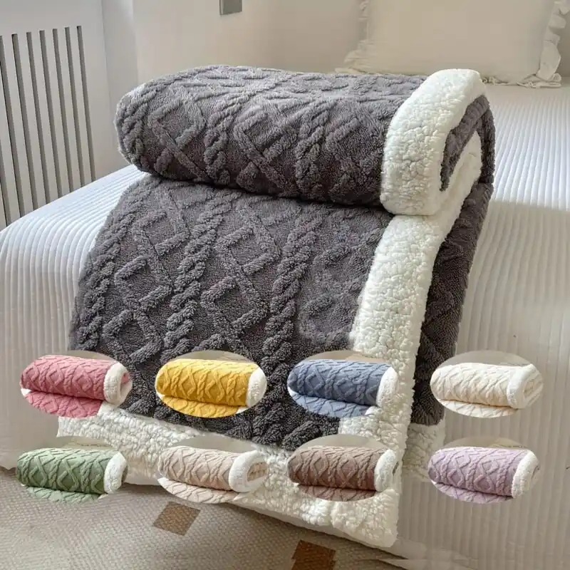 Doublesided Fleece Blanket Thickened Sofa Cover Yearround Comfort 1pc
