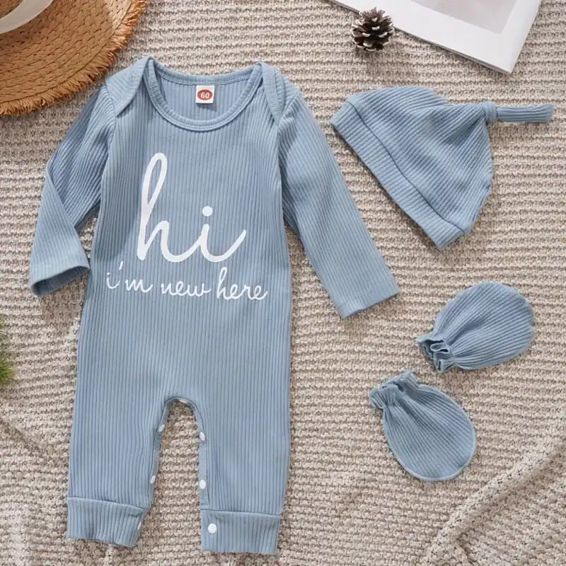 born Unisex Hi Im Here Long Sleeve Romper Set With Accessories