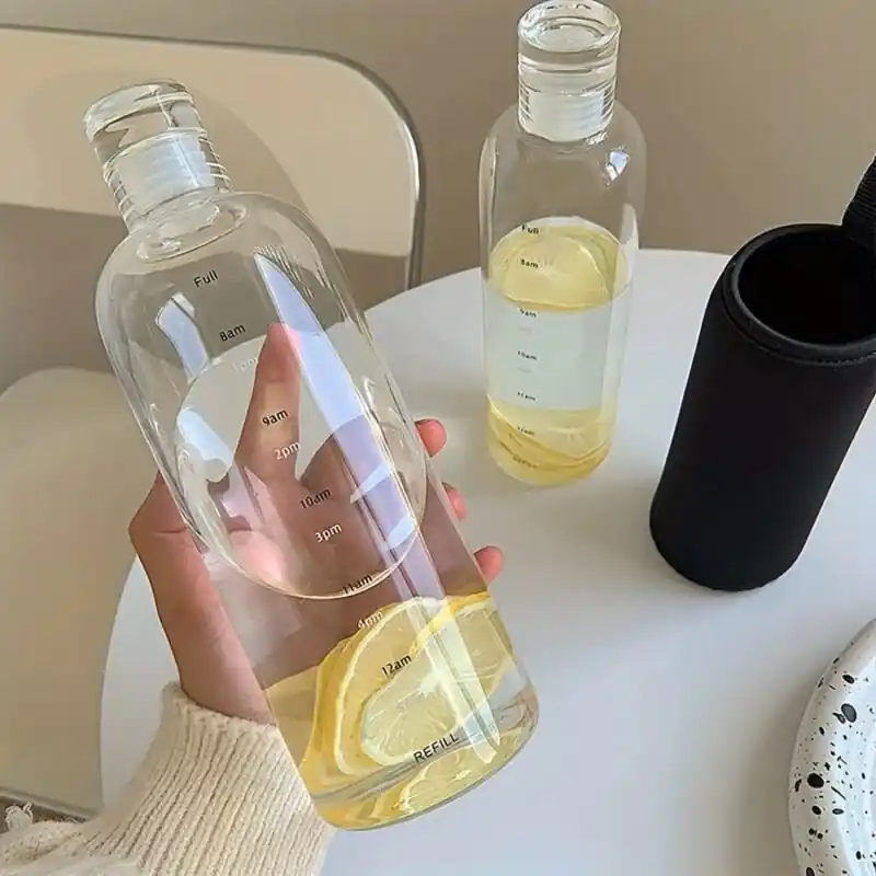 Leakproof 500ml700ml Sports Water Bottle With Time Scale Antifall Feature