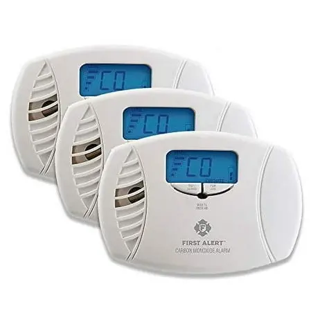 FIRST ALERT Dual-Power Plug-in Carbon Monoxide Detector With Battery Backup And Digital Display 3-Pack CO615