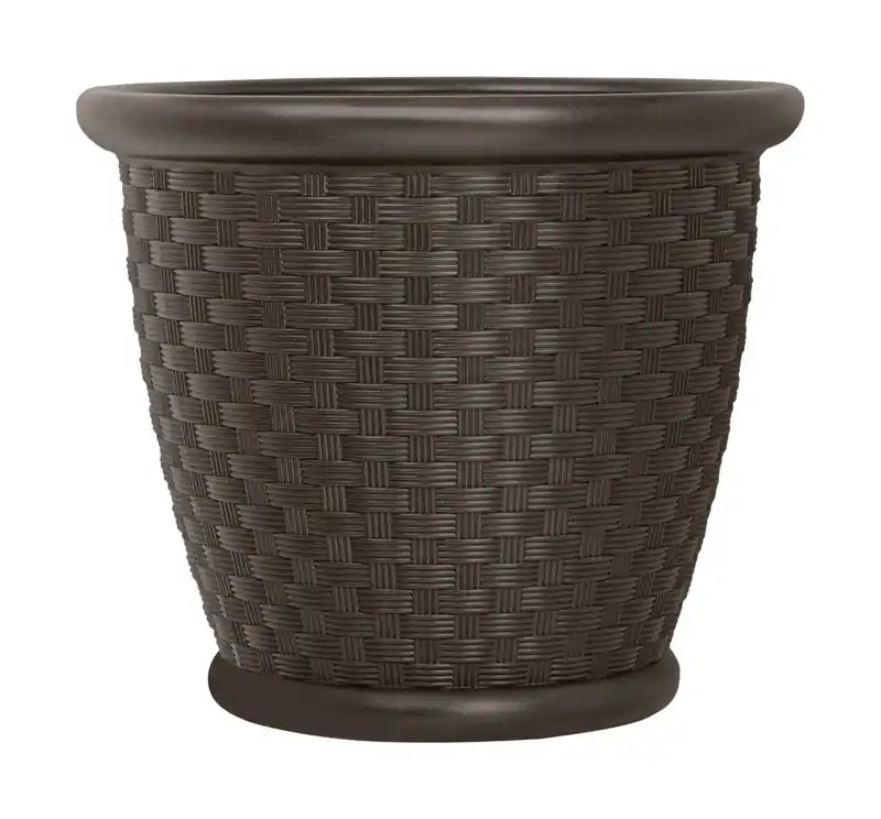 Suncast Sonora 15.75 In. H X 18 In. W Resin Planter Brown